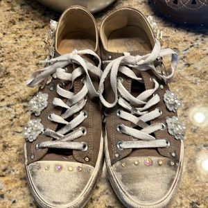 Naughty monkey tennis shoes